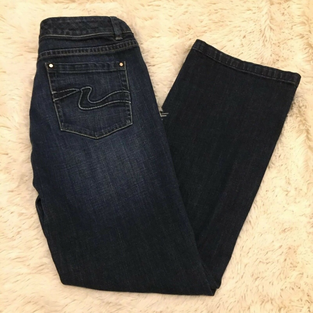 WHITE HOUSE BLACK MARKET Blanc Dark Boot-Cut Denim